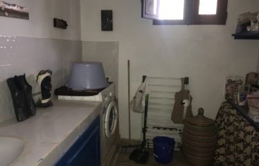 POPENGUINE : Grande villa à vendre de 3 pièces sur 1200 m2 de terrain