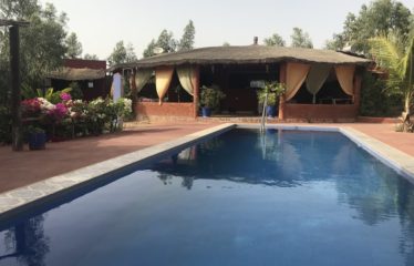 POPENGUINE : Grande villa à vendre de 3 pièces sur 1200 m2 de terrain