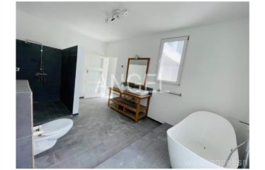 DAKAR ALMADIES : Magnifique villa à louer