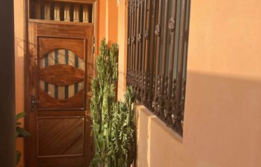 DAKAR SACRÉ COEUR : Villa R+2 à louer sur la VDN