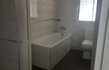 DAKAR ALMADIES : Villa F5 à louer