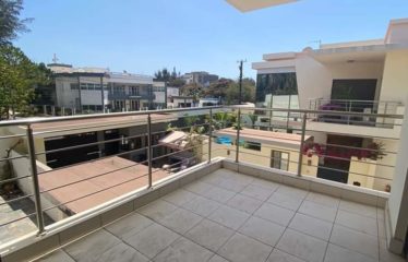 DAKAR FANN RÉSIDENCE : Villa 5 chambres à louer