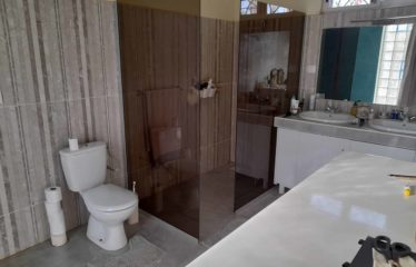 NGAPAROU : Charmante villa de 4 chambres à vendre