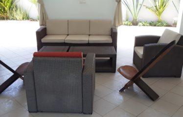 NGAPAROU : Villa à vendre 4 chambres proche bord de mer