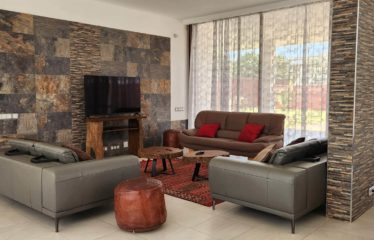 NGUERIGNE : Villa contemporaine meublée à louer