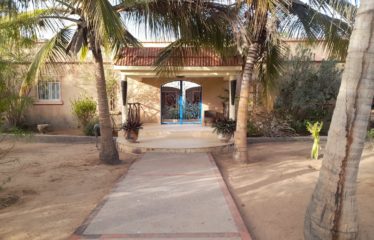 NGUERIGNE : Exceptionnelle propriété composée de 3 villas à vendre