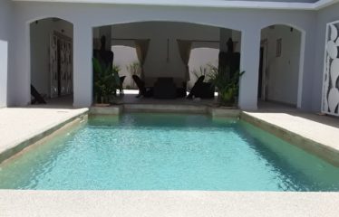 NGAPAROU : Villa à vendre 4 chambres proche bord de mer