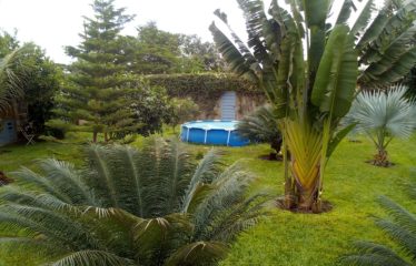 MALICOUNDA : Villa contemporaine 3 chambres avec son jardin luxuriant à vendre