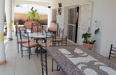 SALY : Somptueuse villa à vendre de 400 m2 avec rapport locatif existant