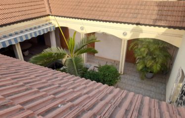 NGUERIGNE : Exceptionnelle propriété composée de 3 villas à vendre