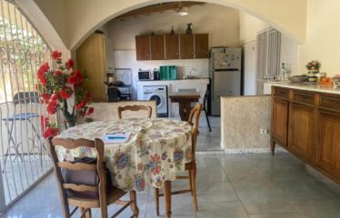 WARANG : Villa 3 chambres et ses deux dépendances à vendre