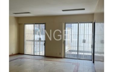 DAKAR PLATEAU : Plateaux de bureaux à louer Place de l’Indépendance