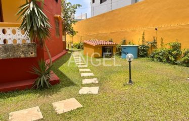 DAKAR ALMADIES : Très belle Villa R+1 à louer