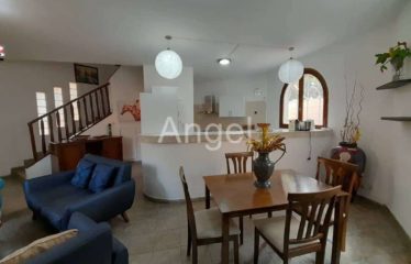 DAKAR ALMADIES : Petite maison très sympathique à louer