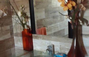 SOMONE : Propriété de standing au fort potentiel à vendre