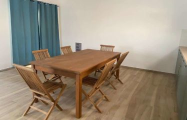 SOMONE : Villa contemporaine 4 chambres avec piscine à vendre