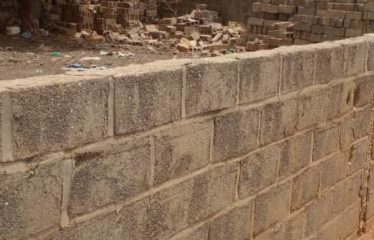 NGAPAROU : Terrain constructible de 300 m2 à vendre