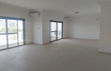 DAKAR POINT E : Appartement 5 pièces à louer