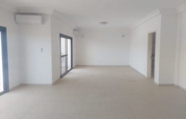 DAKAR POINT E : Appartement 5 pièces à louer