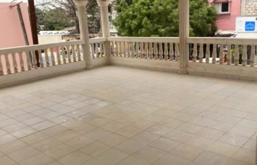 DAKAR SACRÉ COEUR : Villa R+1 à louer