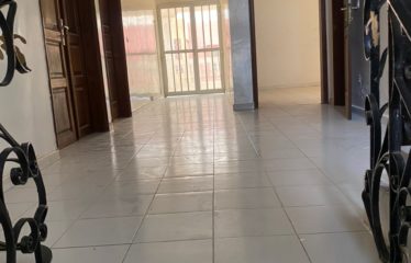 DAKAR SACRÉ COEUR : Villa R+1 à louer