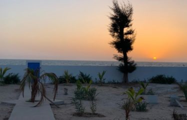 NIANING : Villa R+1 pieds dans l’eau 3 chambres à vendre