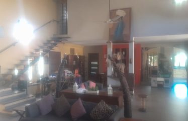 NGAPAROU : Villa de 5 chambres à vendre sur un terrain de 1500 m2