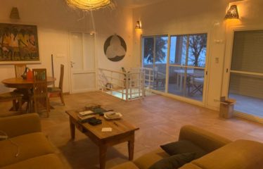 NIANING : Villa R+1 pieds dans l’eau 3 chambres à vendre