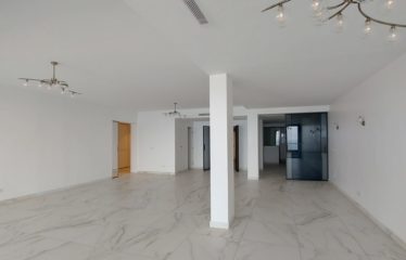 DAKAR PLATEAU : Appartement de 4 chambres à louer