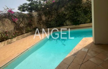 DAKAR FANN RESIDENCE : Villa 4 chambres à louer