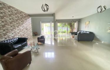 DAKAR MERMOZ : Une grande villa à louer 6 chambres