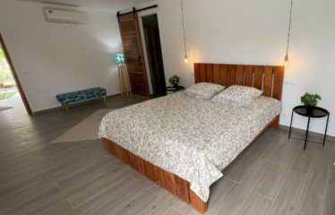 NGAPAROU : Villa neuve à vendre de 4 chambres avec piscine