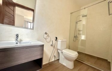 SALY : Superbe Appartement 4 pièces 230M² piscine gardien sécurité