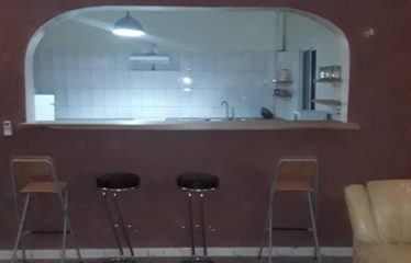 NGAPAROU : Villa R+1 meublée à vendre derrière le Golf de Saly