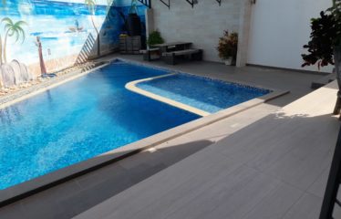 NGAPAROU : Villa contemporaine 6 chambres R+2 à vendre