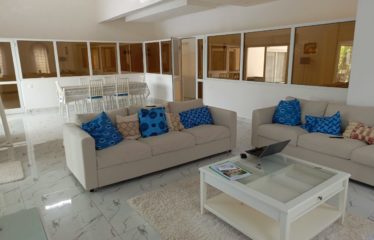 NGUERIGNE : Villa 5 chambres plain-pied avec piscine à louer