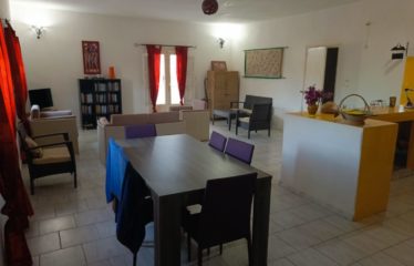 NGAPAROU : Villa 5 chambres à vendre avec bail