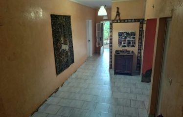 NGAPAROU : Villa 5 chambres à vendre avec bail