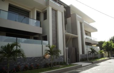 DAKAR FANN RESIDENCE : Appartement 5 chambres salon à louer