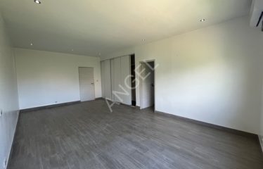 DAKAR ALMADIES : Sympathique villa à louer