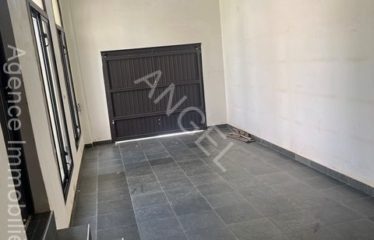 DAKAR ALMADIES : Sympathique villa à louer