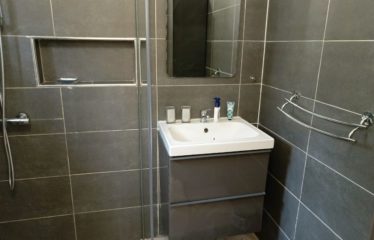 NGUERIGNE : Villa 5 chambres plain-pied avec piscine à louer