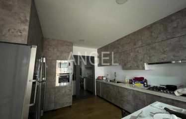 DAKAR ALMADIES : Belle villa à louer R+1