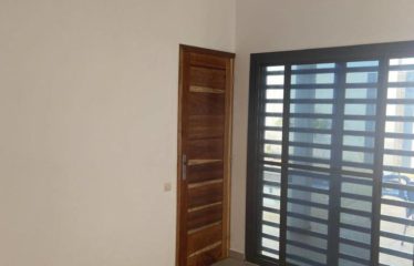 SOMONE : Belle villa plain-pied à vendre de 3 chambres avec piscine