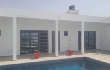 SOMONE : Belle villa plain-pied à vendre de 3 chambres avec piscine