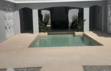 WARANG : Villa atypique à vendre 5 pièces à 10 mn de la plage