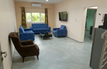 NGAPAROU : Grande villa de standing avec piscine à vendre