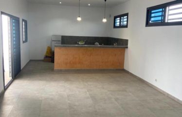 NGAPAROU : Villa 3 chambres neuve 140 m2 avec piscine.