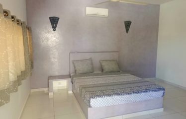 NGAPAROU : Villa plain-pied de standing avec piscine à louer