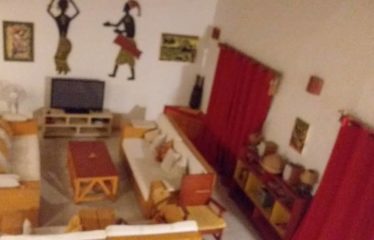 NIANING : Belle villa de 4 chambres avec piscine à vendre